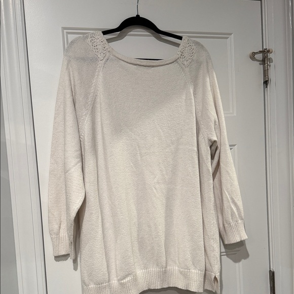 Liz Claiborne Cream Women's Sweater - Picture 3 of 3